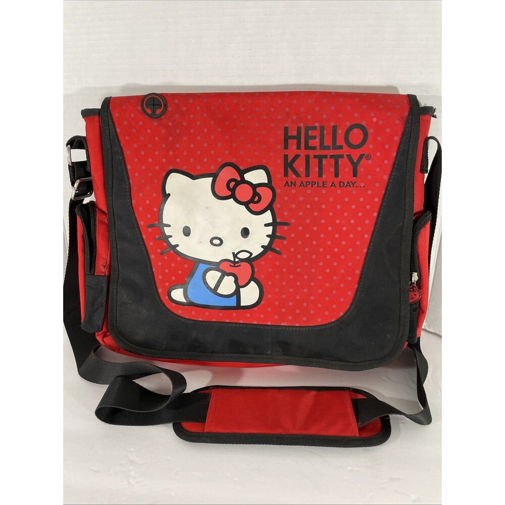 Hello Kitty Vertical Messenger Bag Model KT4339RV 2011 Rare Red Y2K